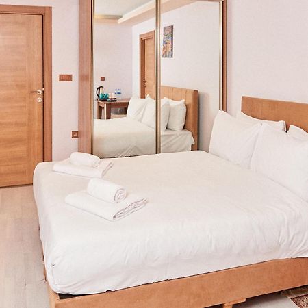 Nuageux House Hotel Istanbul Bagian luar foto