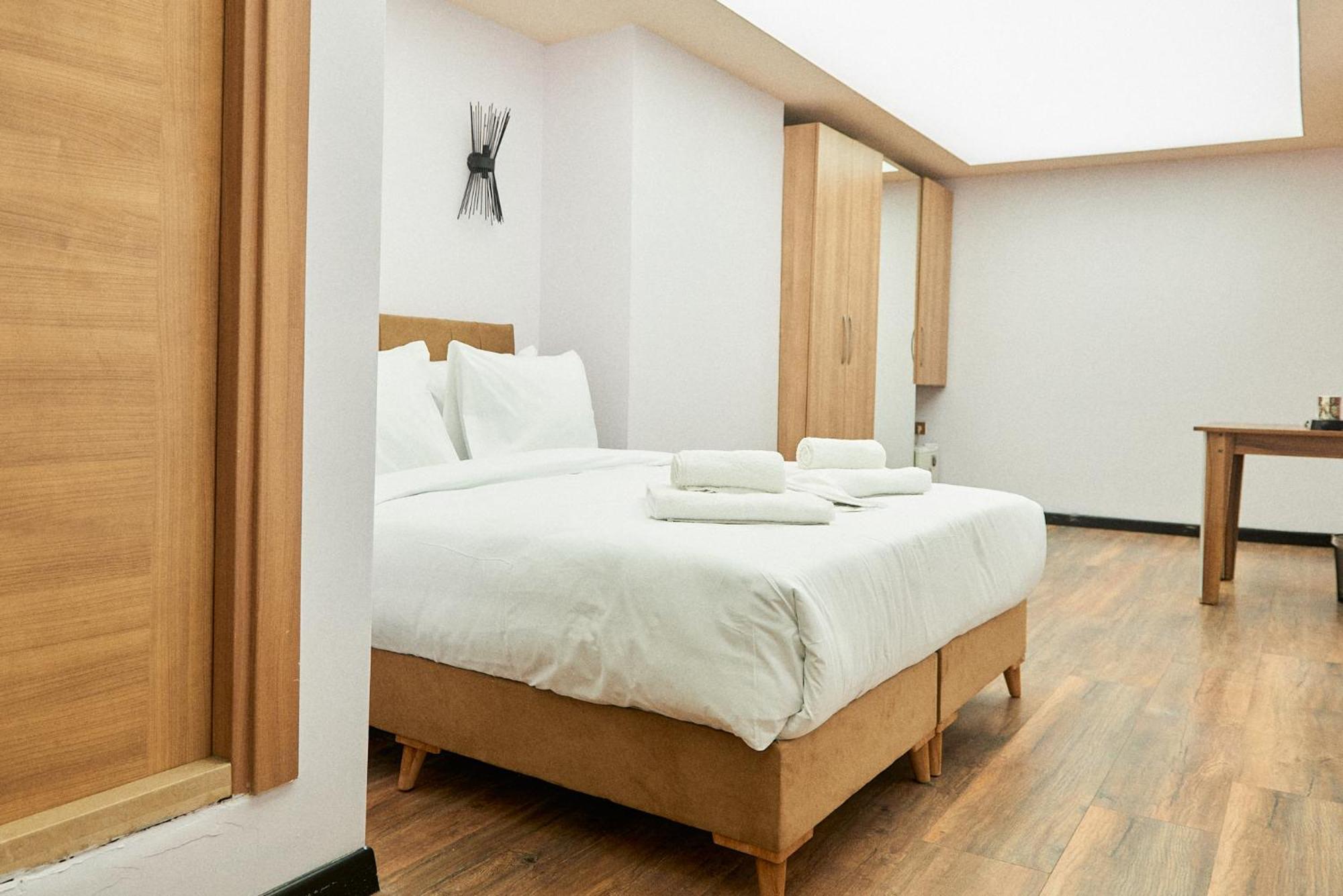 Nuageux House Hotel Istanbul Bagian luar foto